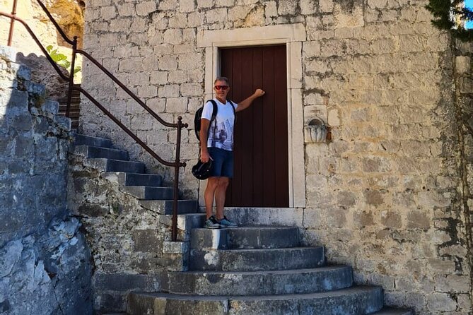 Secret Marjan Park Hiking Tour in Split - From Plinarska ulica to Marjan’s pine trails