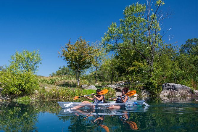 See through kayaks on Gacka river - From the starting point to the first paddle strokes