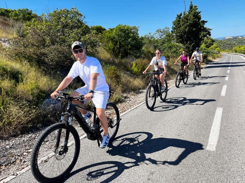 Self-guided mountain bike tour (non-electric) - Who will enjoy this Hvar cycling day