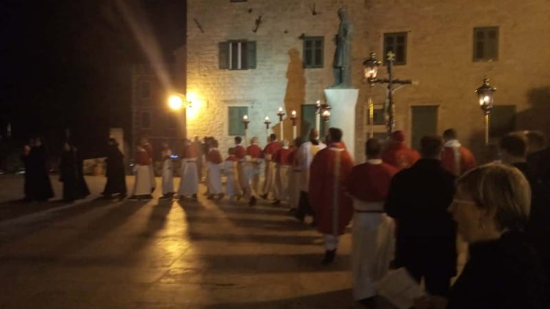 Šibenik: Medieval Night Walking Tour - The cathedral bells, December 17, and public light
