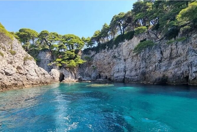 Speed Boat Tour to Elaphiti Caves and Sandy Beach from Dubrovnik - Two relaxed hours at Šunj Beach