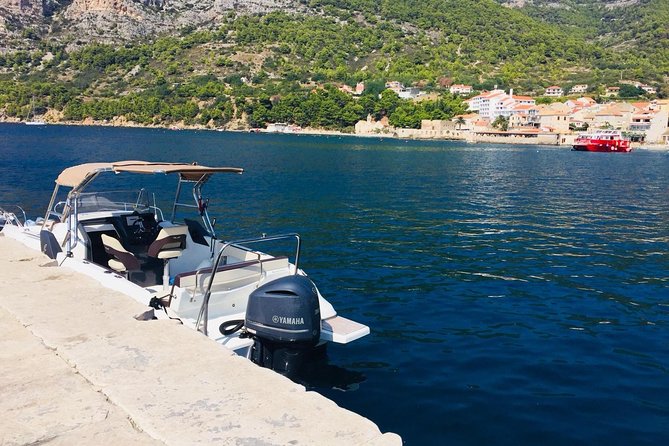 Speedboat transfer from Hvar town (Water taxi transfer) to Airport Split - Timing your airport arrival wisely