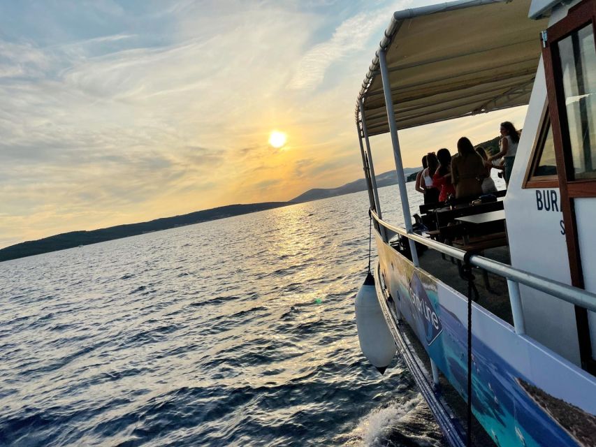 Split: 1.5-Hour Riviera Boat Cruise with a Free Drink - The sunset near Čiovo Island