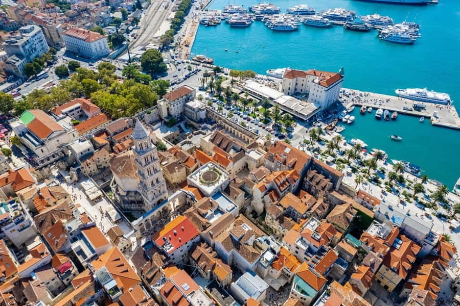 Split: 1.5-Hour Walking Tour and Diocletian's Palace - From the South Gate to the palace cellars