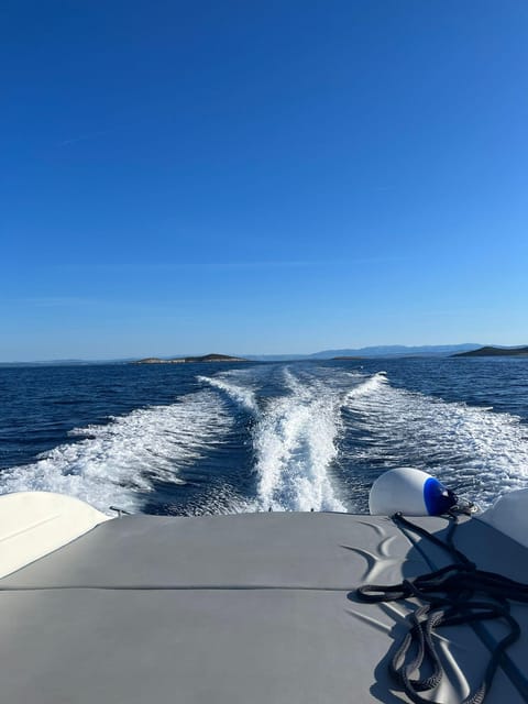 Split: 5 Islands Full-Day Tour to Blue Cave, Vis & Hvar - Two hours in Hvar town