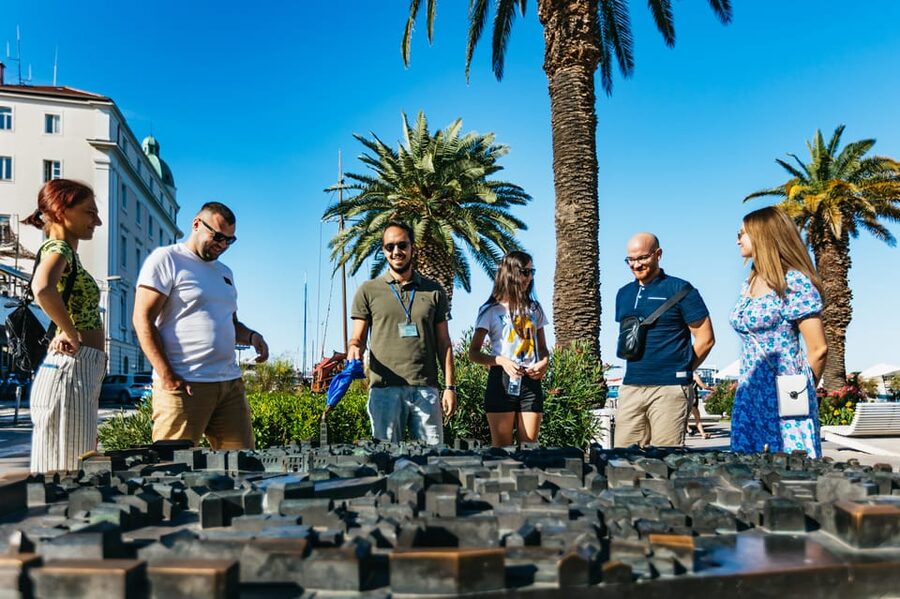 Split and Trogir Half Day Tour from Cruise Ships - From the palace to the Riva