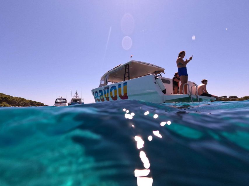 Split: Bisevo, Vis, and Hvar Boat Tour with Snorkel Stops - What the $163 price really covers