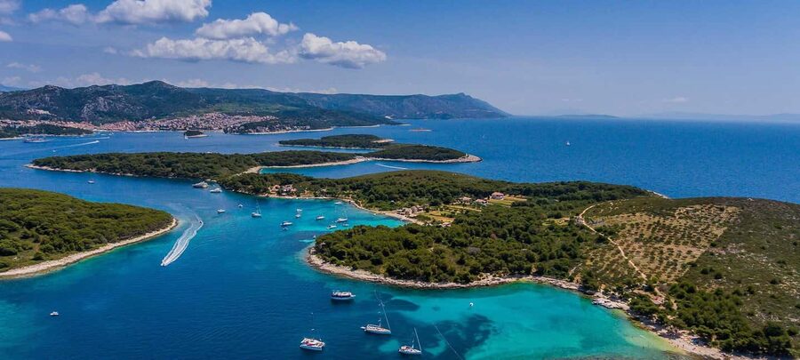 Split: Blue Cave & 5 Island Tour - A fast Adriatic day from Split