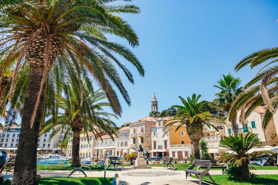 Split: Blue Cave, Vis & Hvar Full-Day Trip by Speedboat - Budikovac’s Blue Lagoon: the best long swim stop