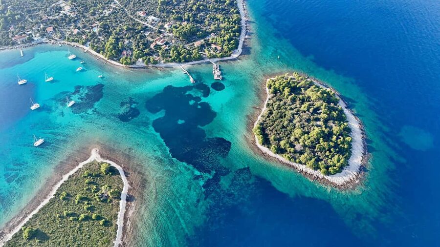 Split: Blue Lagoon & 3 Island Cruise with Wine & Snorkeling - Value for a half-day in Dalmatia