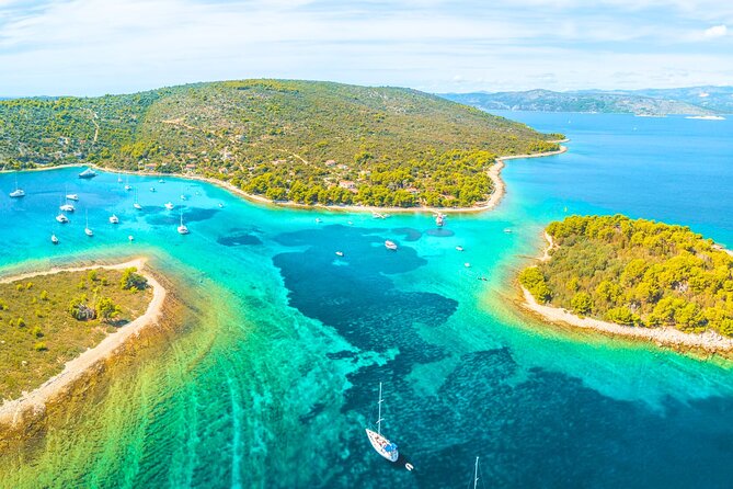 Split: Blue Lagoon & 3 Islands Speedboat Tour - Small group - Maslinica and the slower side of Šolta