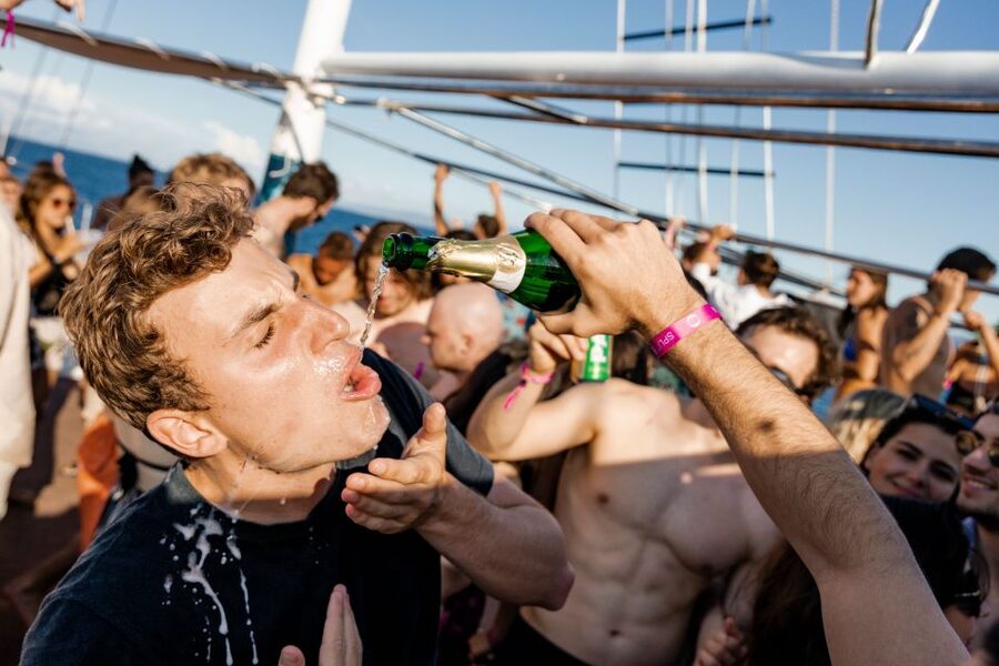 Split: Blue Lagoon Boat Party with DJs, Shots & After Party - Key points to know before booking