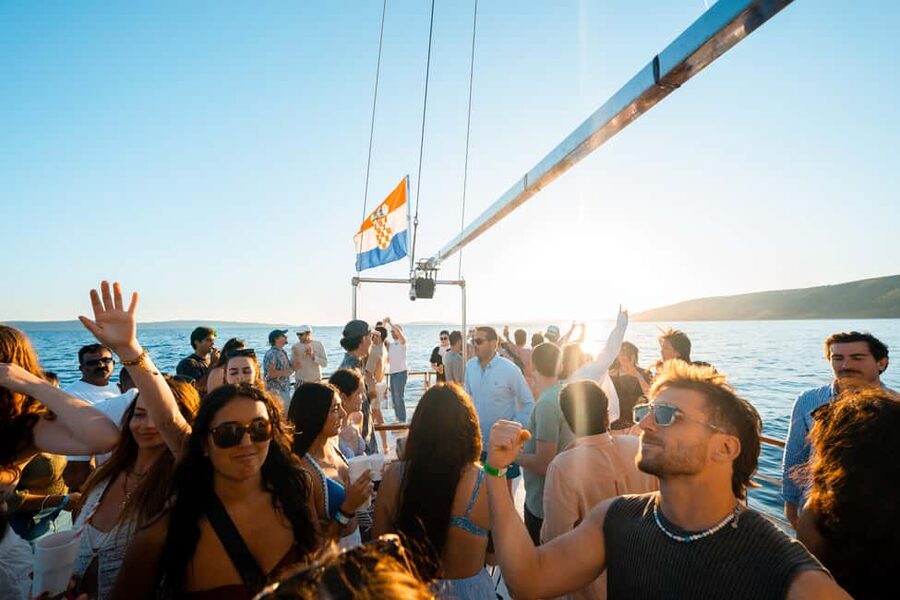 Split: Blue Lagoon Boat Party with Slide, Dj and After Party - Starting at Inbox Bar at 14:00