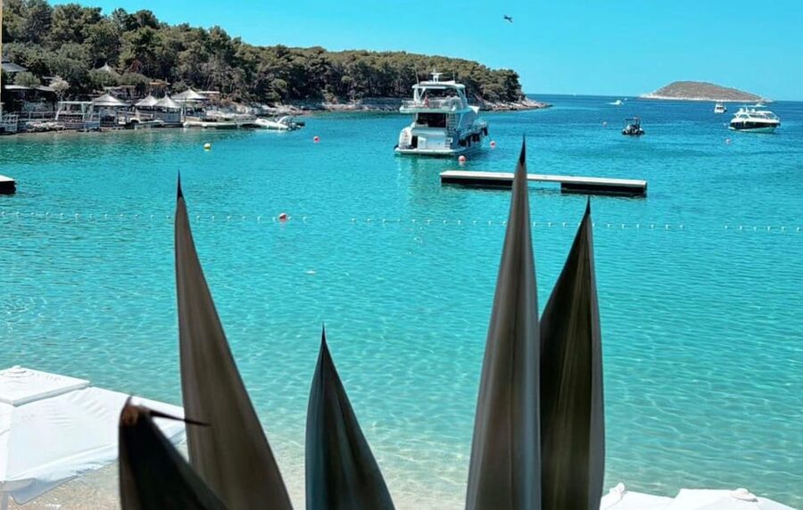 Split: Blue Lagoon, Hvar and 5 Islands Small Group Boat Tour - Hvar Town in 90 minutes