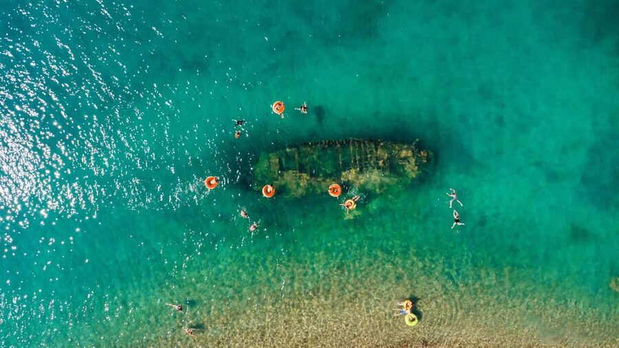 Split: Blue Lagoon, Shipwreck, & Šolta with Lunch & Drinks - Nečujam Bay and the shipwreck
