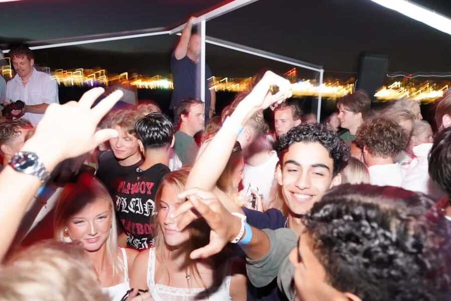 Split: Boat Crawl with Nightclub Access, Shots, & Boat Party - Is Split’s boat crawl worth booking?