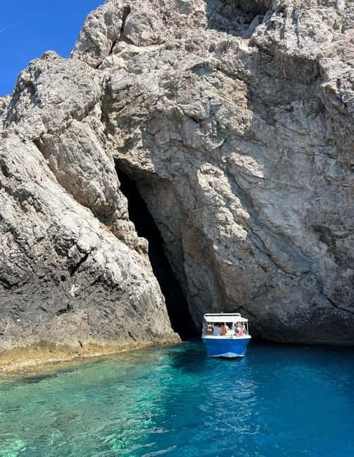 Split: Boat Tour to Blue Cave, Vis, Blue Lagoon, Hvar, Brač - Stiniva Bay and the southern coast of Vis