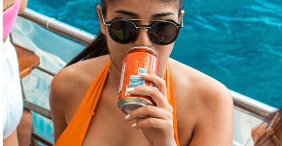 Split: Captain’s Boat Party – Blue Lagoon, DJ & Free Shots - How this compares with a quiet Blue Lagoon trip