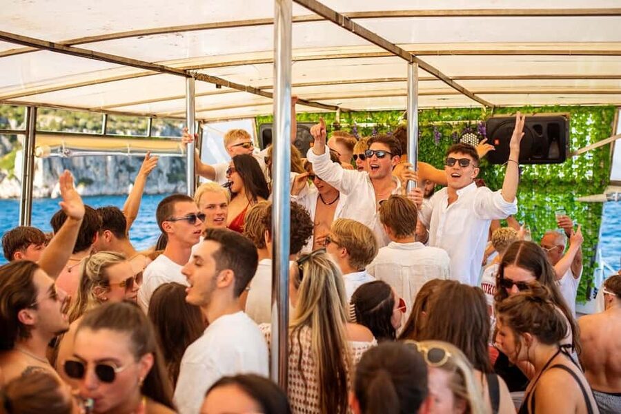 Split: Captain’s Boat Party – Blue Lagoon, DJ & Free Shots - Meeting at Roof 68 before the 2 pm departure