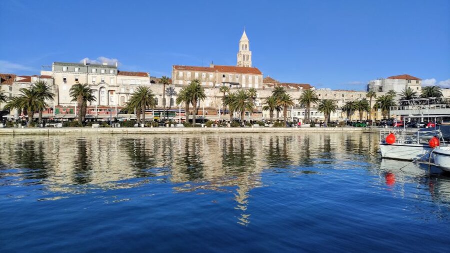 Split: city center private walking tour 2 h - A short finish through the fishmarket and Riva