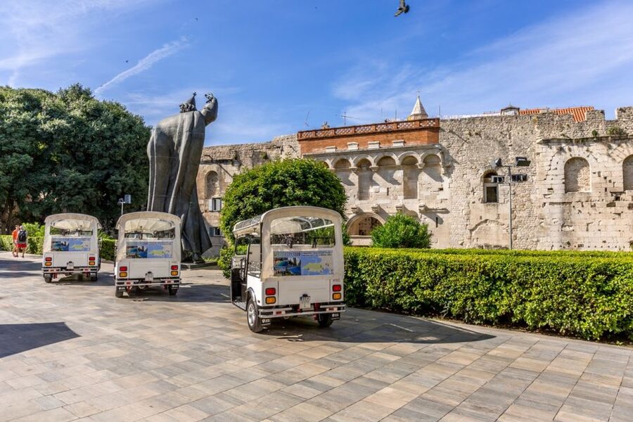 Split: City Highlights Electric Tuk-Tuk Tour - Marmontova Street and the Croatian National Theater