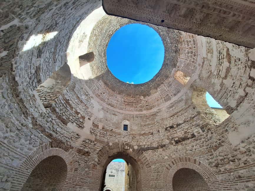 Split: City Walking Tour w/ Game of Thrones Locations - Vestibul and the scenes of Meereen