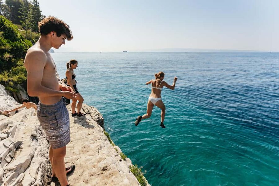 Split: Cliff Jumping & Deep Water Solo Tour - Warming up on the first routes