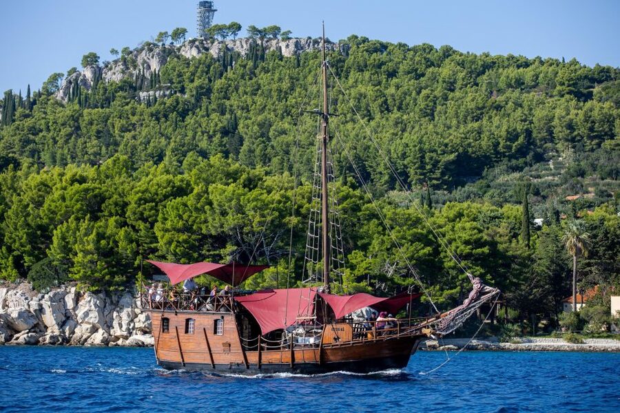 Split: Cruise on Columbo's Pirate Ship "Santa Maria" - Why Santa Maria is a fun way to see Split