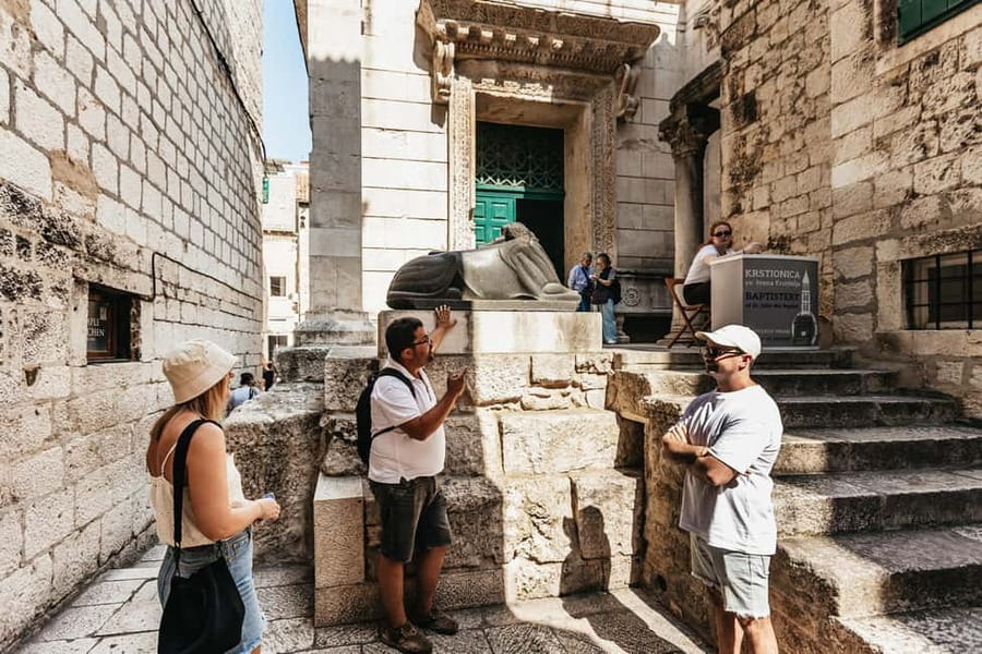 Split: Diocletian Palace & Old Town Guided Walking Tour - The Peristyle: Split’s Main Roman Stage