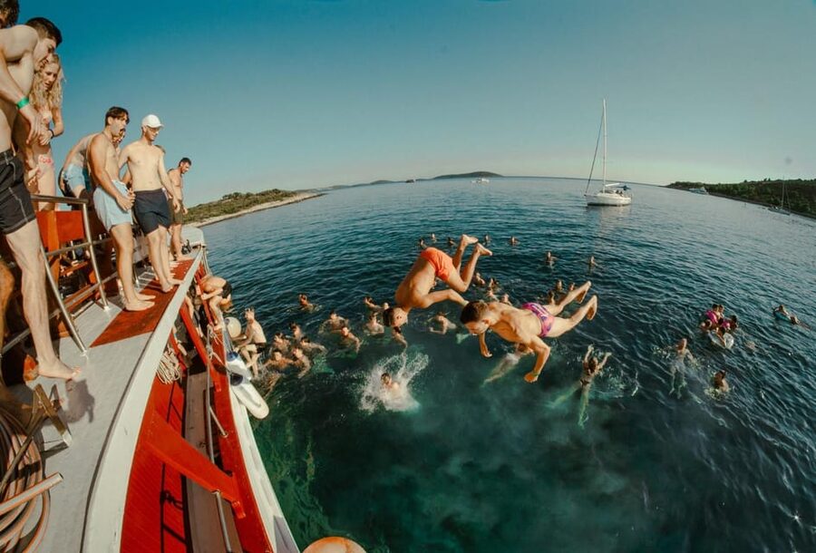 Split: Floating Festival Boat Party with Electronic Music - Key points to know before booking