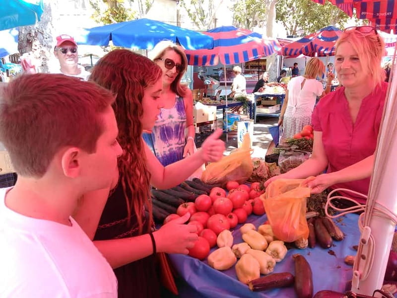 Split: Food Tasting Walking Tour - Soparnik and a glass of local wine