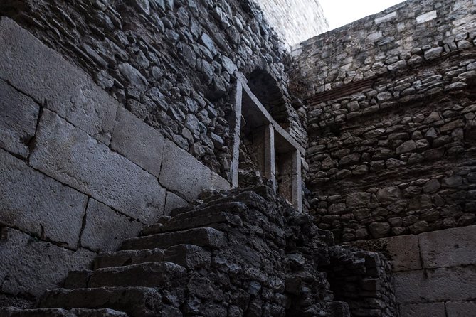Split: Game of Thrones Small group Tour with Diocletian's Cellar - Finding the Golden Gate and other Old Town locations