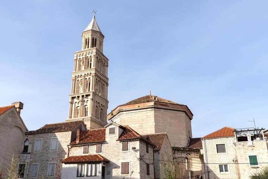 Split: Group or Private Walking Tour with Art Historian - Starting at Strossmayer Park and Gregory of Nin