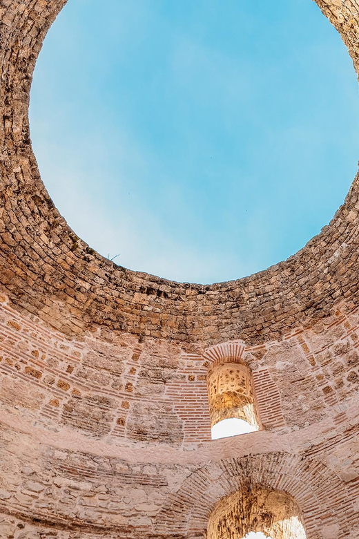 Split: Group or Private Walking Tour with Art Historian - The Riva, city model, and public squares
