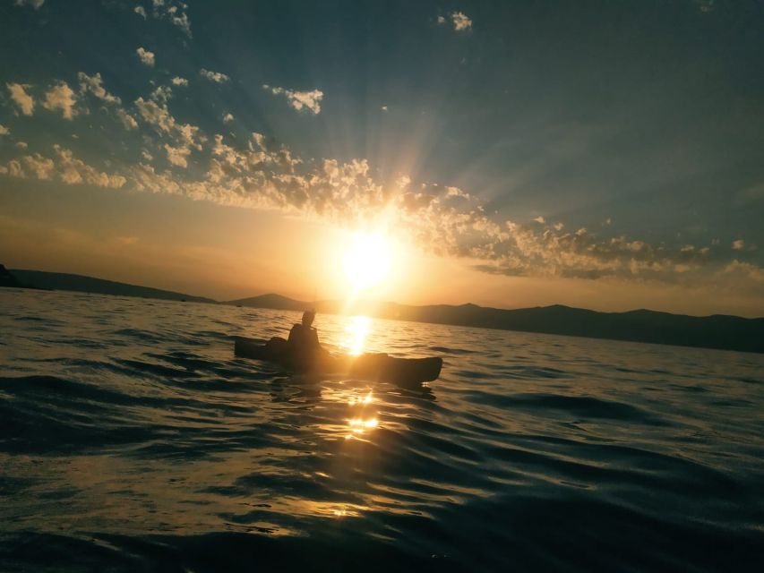 Split: Guided Sunset Sea Kayaking & Snorkeling Tour - Sunset on the return route