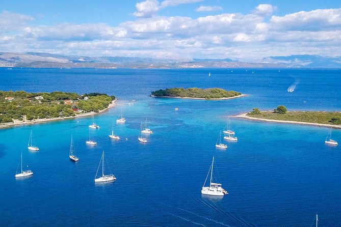 Split: Half-Day Blue Lagoon, Čiovo and Trogir Boat Tour - Trogir: an hour for stone streets and gelato