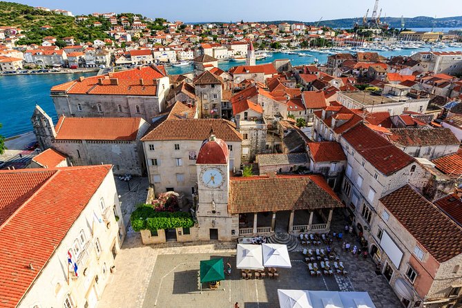 Split: Half-Day Blue Lagoon, Čiovo and Trogir Boat Tour - The speedboat ride: fun when the sea cooperates