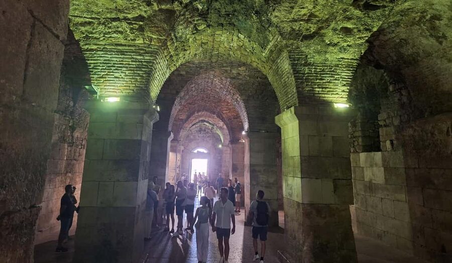 Split: History Walking Tour of the Old Town - Ending on the Riva