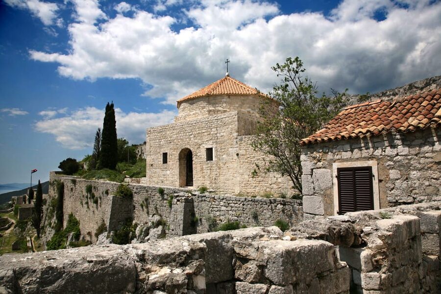 Split: Klis Fortress GOT and Olive Museum Entry Tickets - The Olive Museum explains old and new oil making