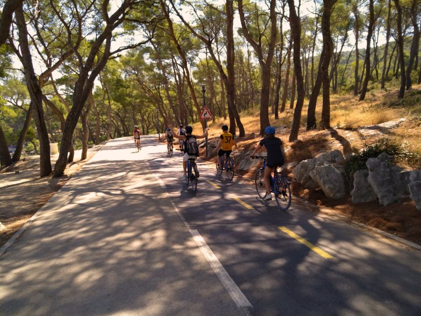 Split: Old Town and Marjan Park Bike Tour - Finishing along the Riva Promenade
