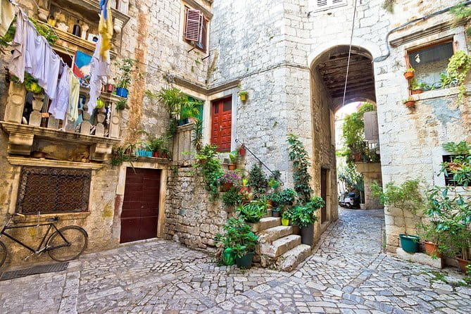 Split Old Town Walking Tour - What a 90-minute itinerary can and cannot do