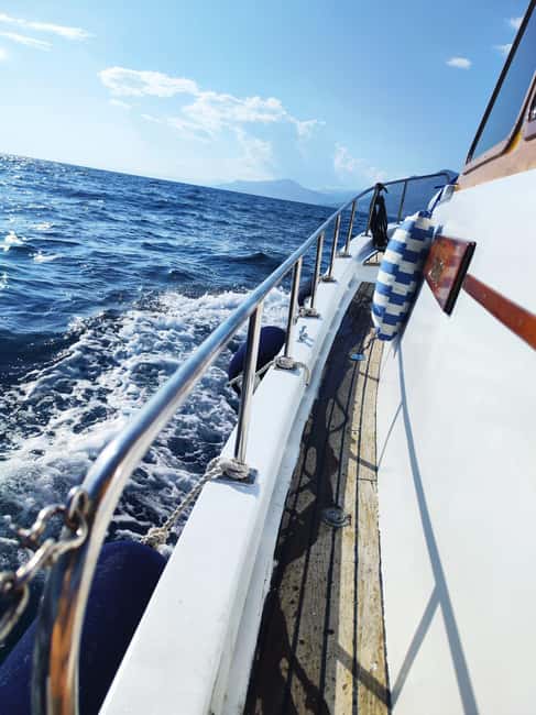 Split/Omiš/Makarska: Full or half day boat tour with "Cvita" - Who should book this private day on the water