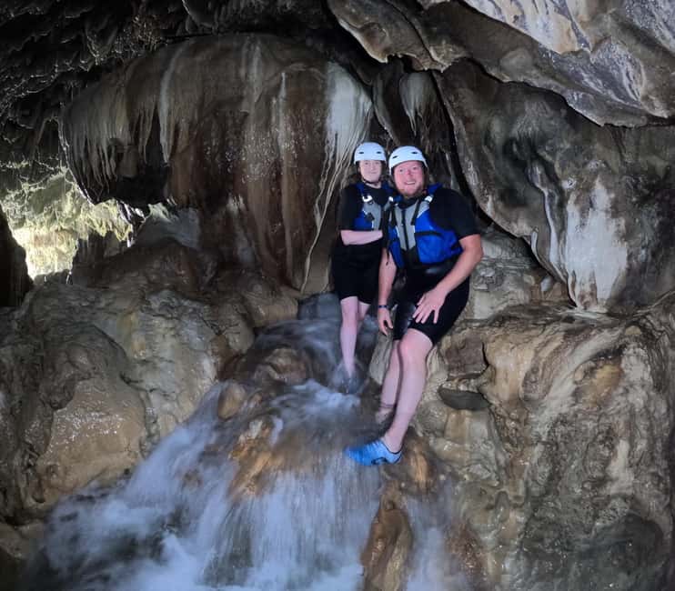 Split/Omiš: Rafting, Cliff Jumping, and Cave Tour - The first paddle strokes on the Cetina