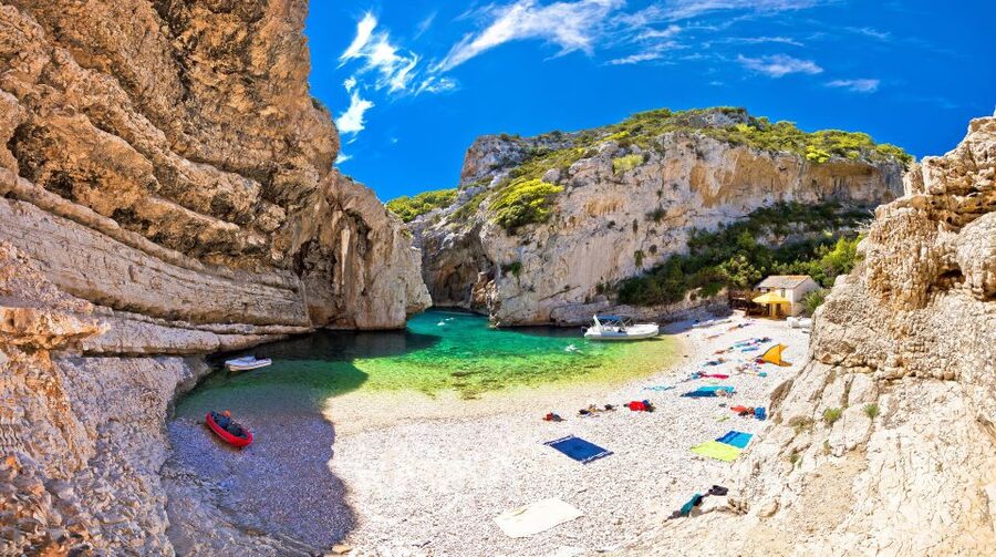 Split or Trogir: Blue Cave, Vis, and Hvar Speedboat Day Trip - Two hours in Hvar Town