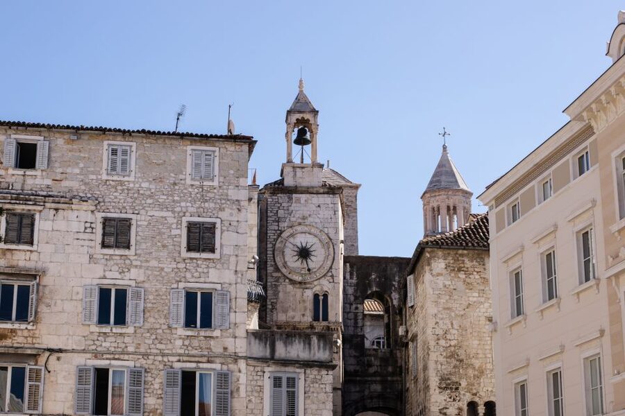 Split: Palace & Old Town Private Walking Tour-Entrance incl. - The fish market and Marmontova Street
