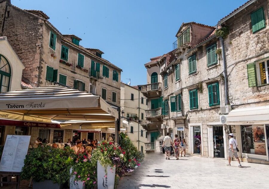 Split: Private Roman History & Market Tour - Gregory of Nin, Hajduk, and Split identity