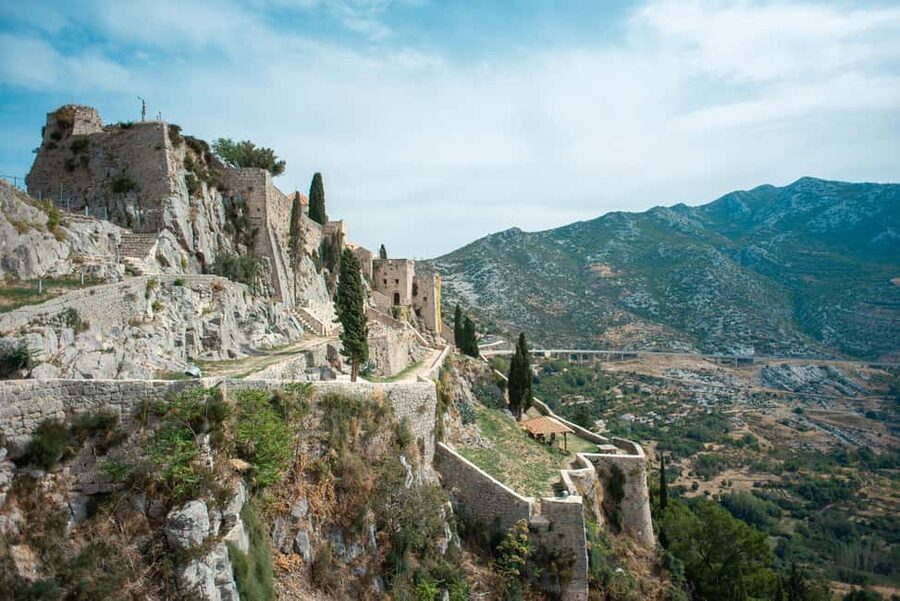 Split: Private tour to Klis Fortress and Vranjača cave - Key points to know before you book