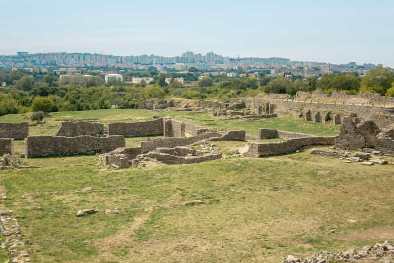 Split: Private tour to Salona, Vitturi castle and Trogir - Trogir, a compact medieval finale
