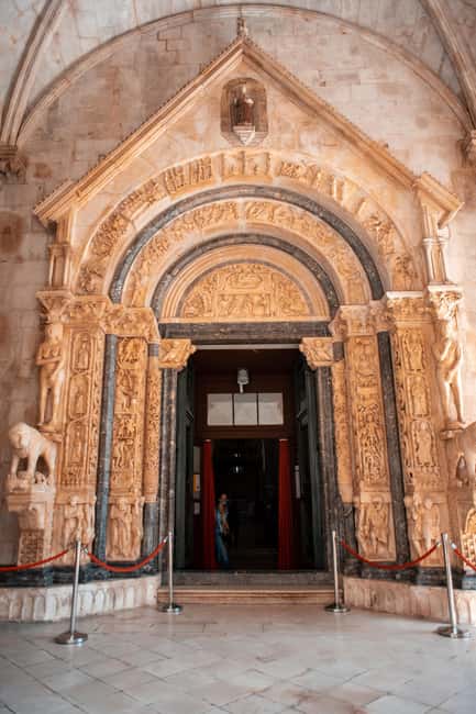 Split: Private tour to Salona, Vitturi castle and Trogir - Who will enjoy this tour most?