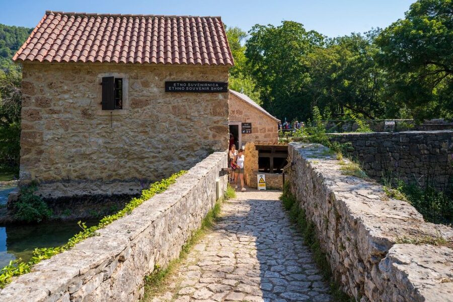 Split: Private Transfer to Krka with Driver & Optional Guide - How the price works for couples and small groups